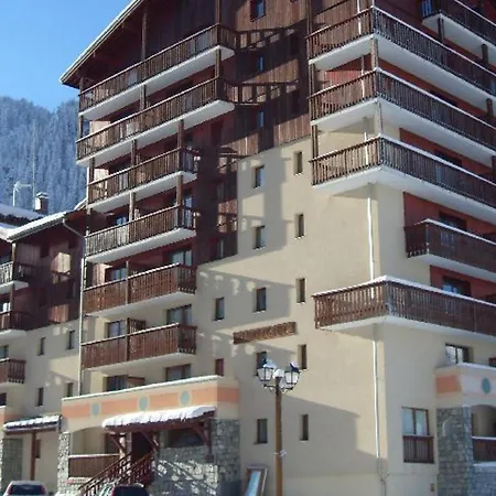 42m², 2 Pieces + Cabine, 6-8 Pers, Coeur De Station, Proche Pistes Et Commerces - Fr-1-265-195 Apartment *